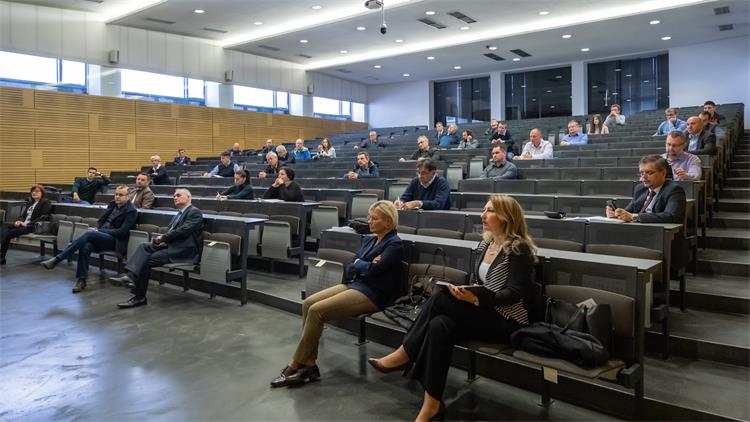 Slika slike\Opcenito\potres-ZG 2020\2020_05_13-image-1.jpg